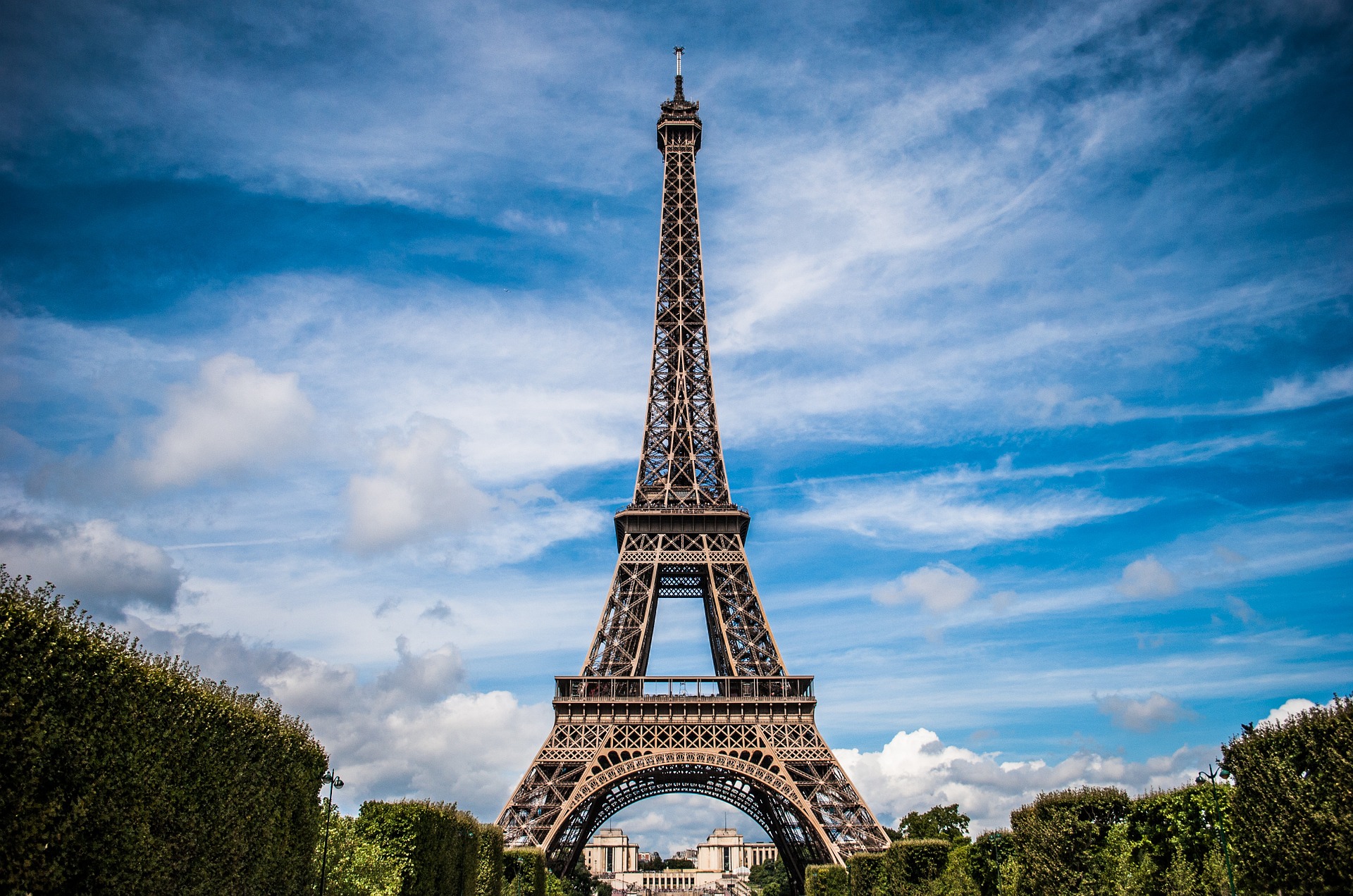 eiffel-tower-975004_1920-1.jpg (728 KB)