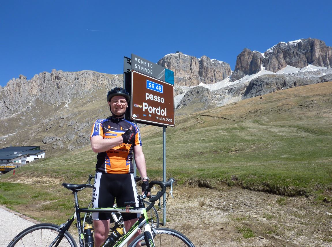 pyorailija-passo-pordoi-pienempi.jpg (230 KB)