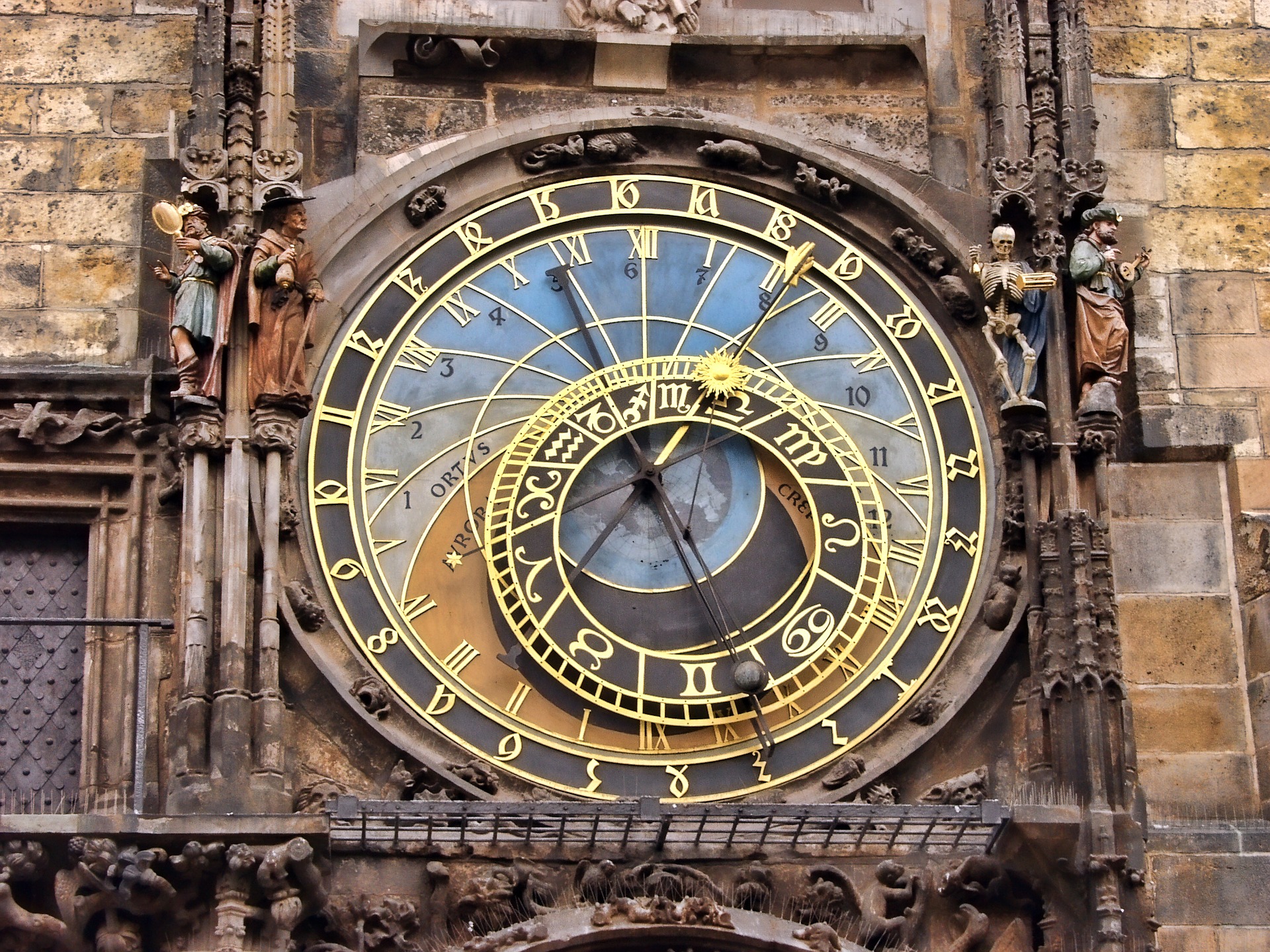 prague-2355458_1920-kello-pixabay.jpg (1.06 MB)
