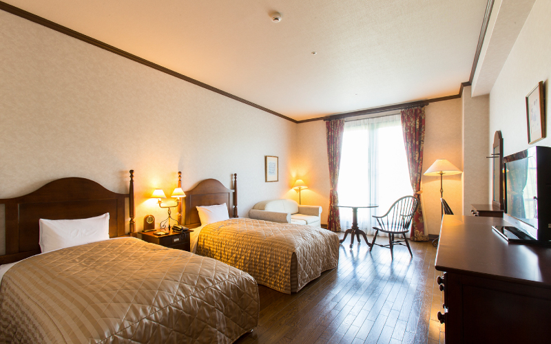 blue-ridge-hotel-room.jpg (365 KB)