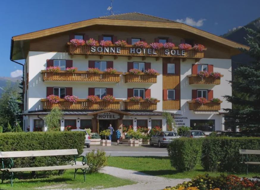 hotel-sonne-sole-toblach.jpg (100 KB)