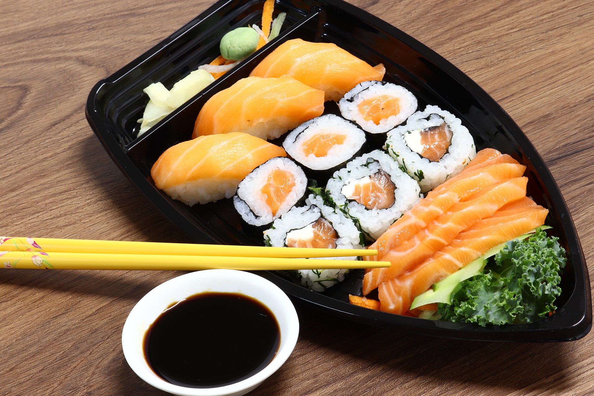 japan-4214979_1920-sushi-pixabay.jpg (742 KB)